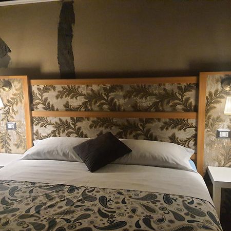 Cestello Room Duse-Rizzoli Bolonia Zewnętrze zdjęcie